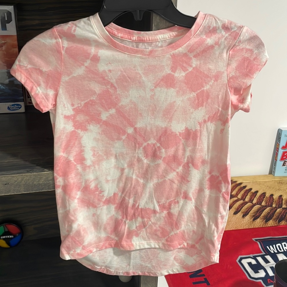 Old navy tee never worn before